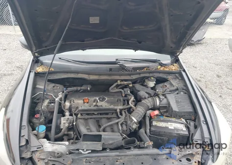 2010 Honda Accord 2.4 Lx-P из США, поврежденный, VIN 1HGCP2F45AA025018